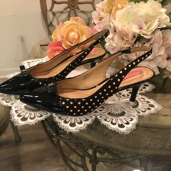 Isaac Misrahi, size 7.5 polka  dot , black and white - Picture 2 of 3